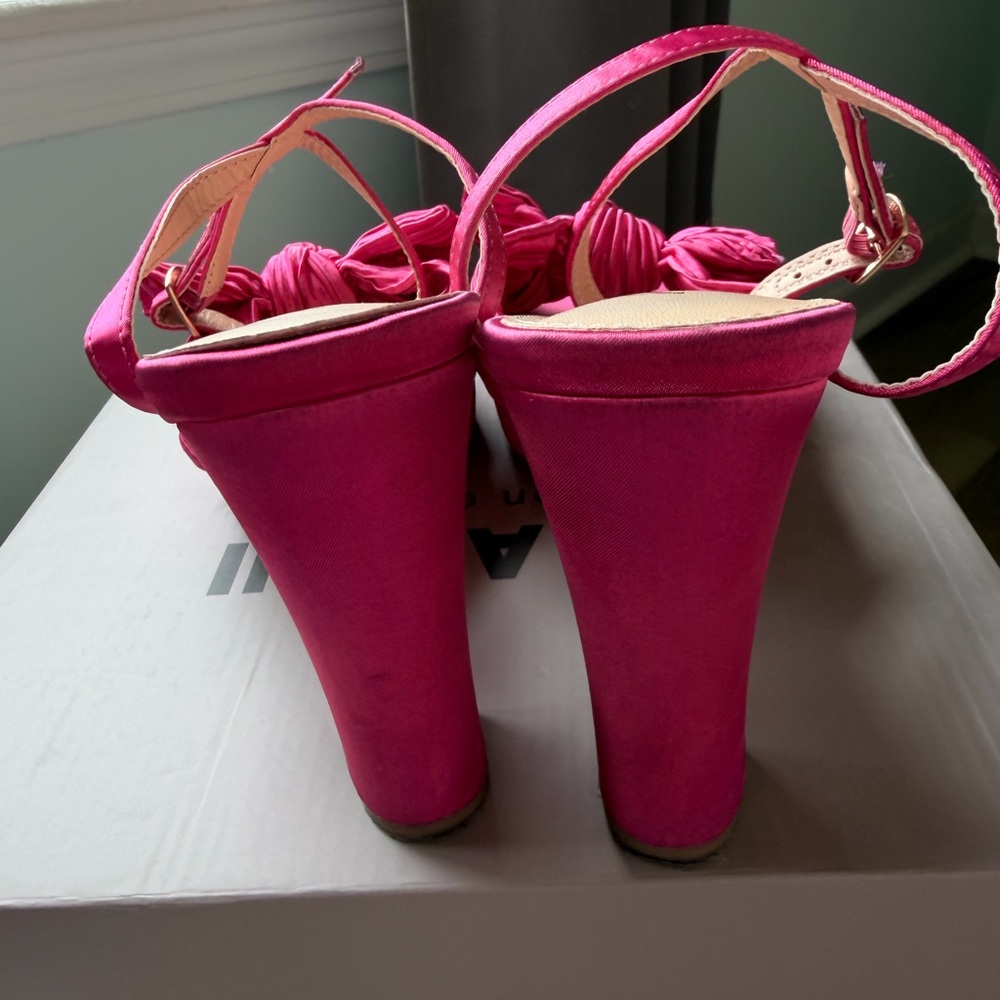 Hot Pink Satin Heels – Size 8.5 - Picture 7 of 7